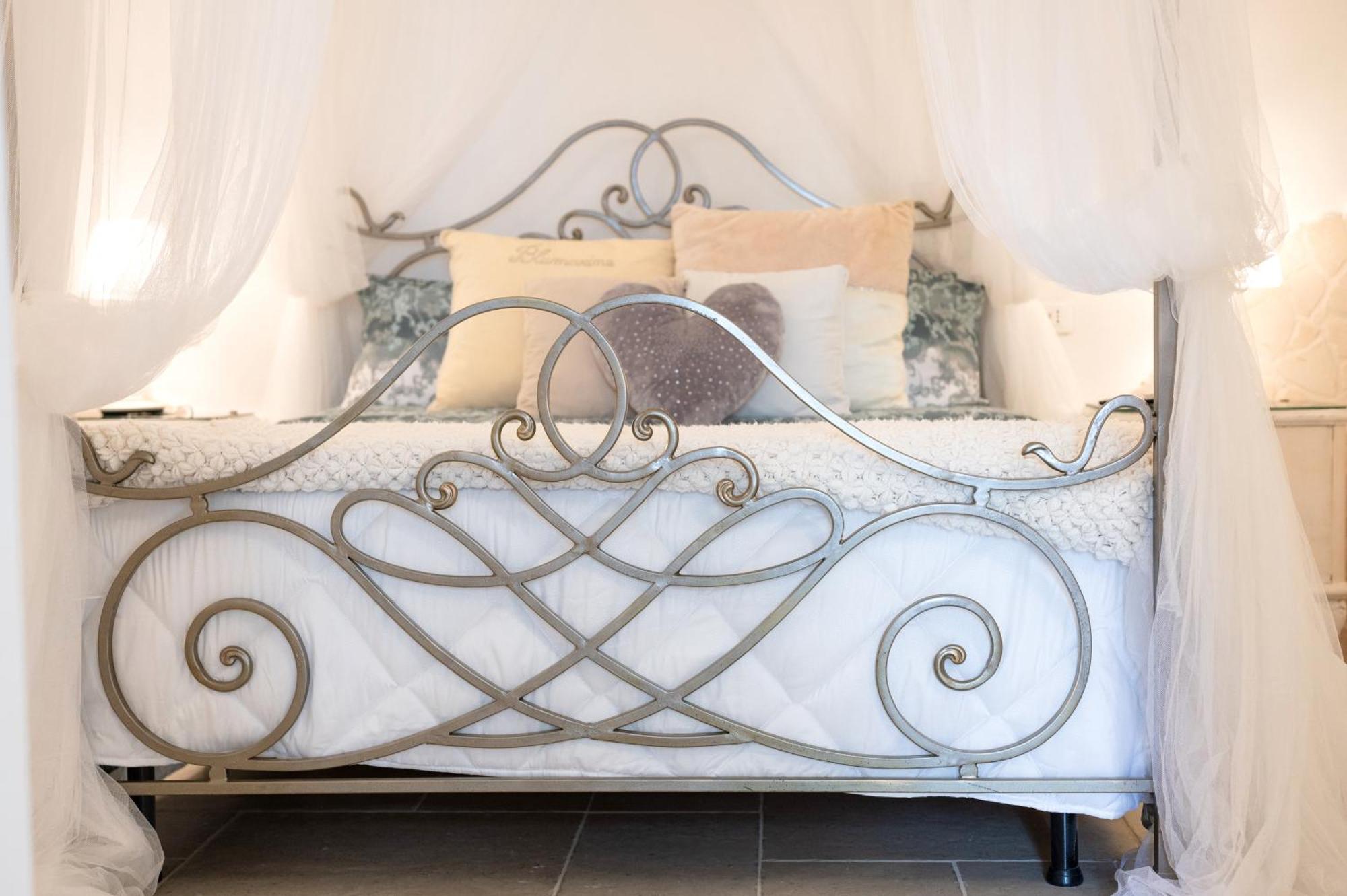 Un Giorno Bellissimo Suite & Spa Martina Franca Bagian luar foto