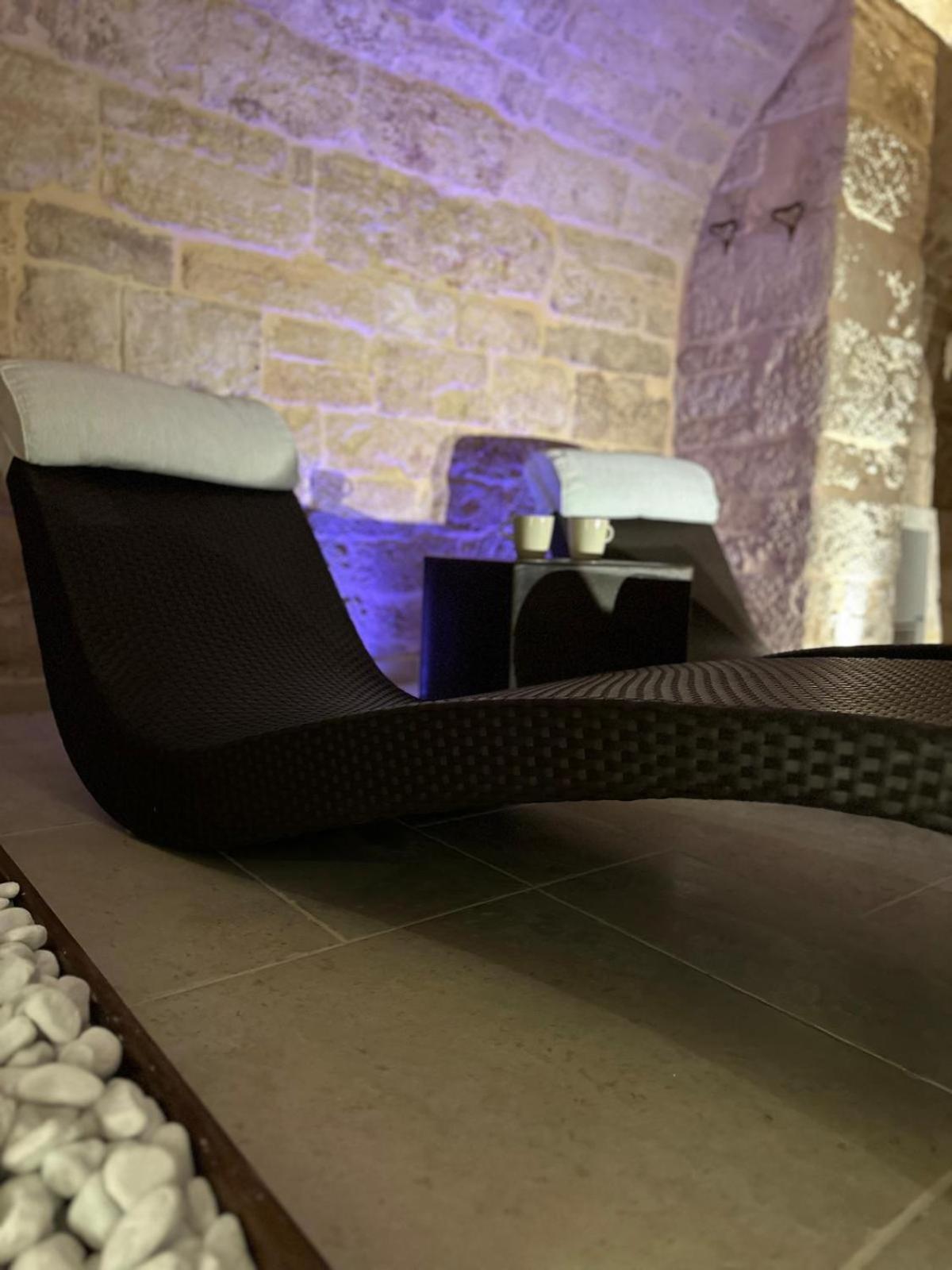 Un Giorno Bellissimo Suite & Spa Martina Franca Bagian luar foto