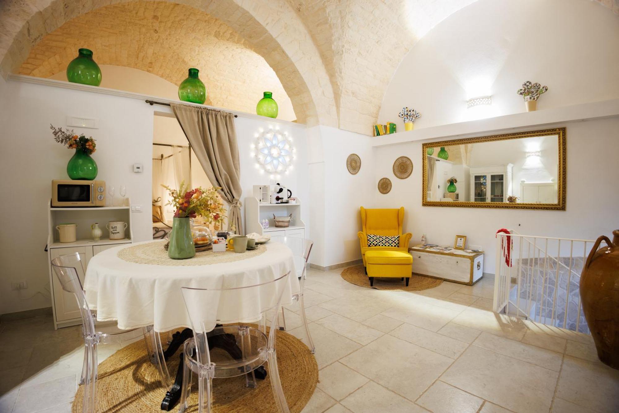 Un Giorno Bellissimo Suite & Spa Martina Franca Bagian luar foto