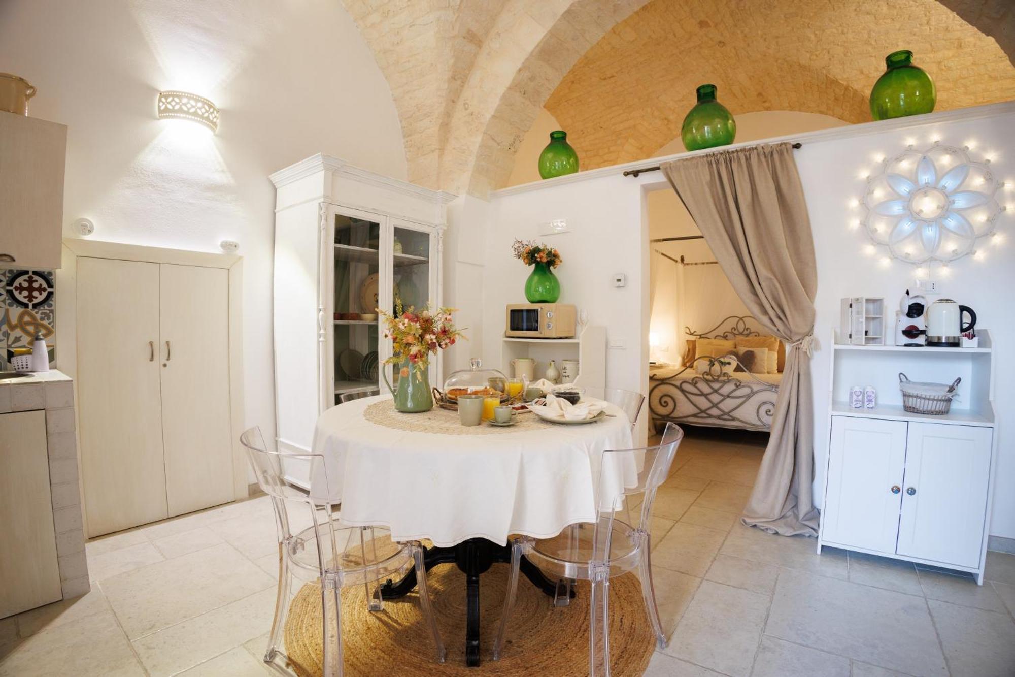 Un Giorno Bellissimo Suite & Spa Martina Franca Bagian luar foto